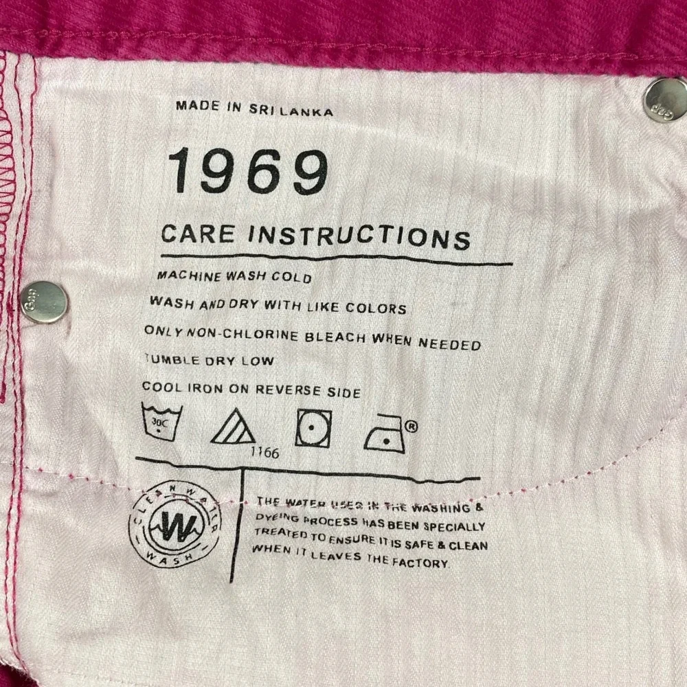 Gap 1969 Real Straight Pink Corduroy Pants‎ Womens Size 33/16 Straight Leg